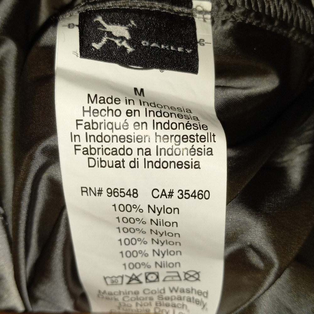 Sz.M Women's Oakley Windbreaker Jacket With Hood - Picture 8 of 8
